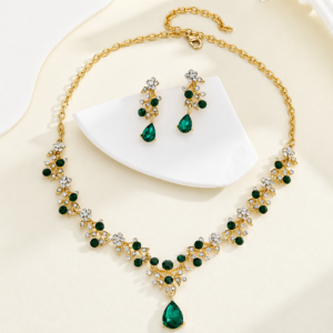 Luxury Green Emerald Crystal Floral Gold Plated Necklace and Earrings Set for Women with Teardrop Pendant and Sparkling Crystal Stones